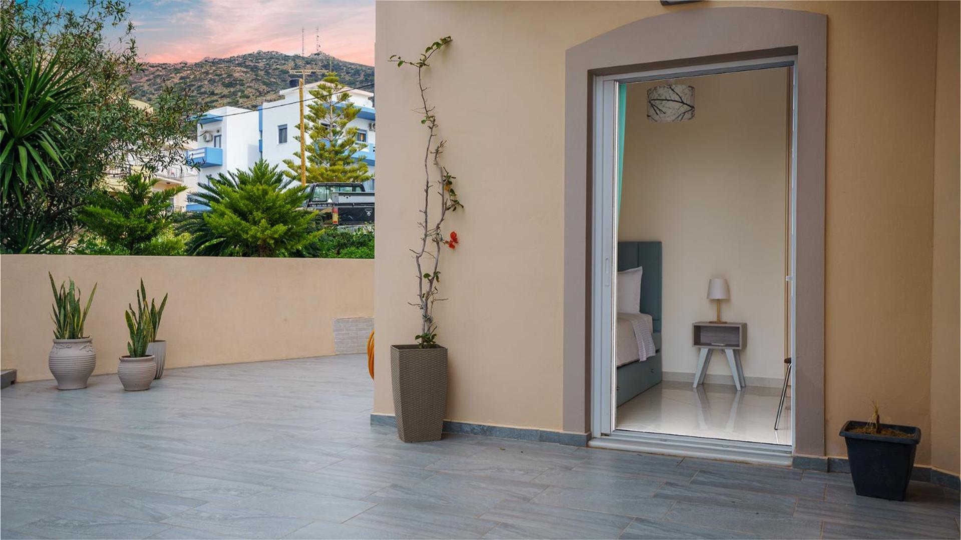 Aristea Apartments Palaiochora Exterior foto